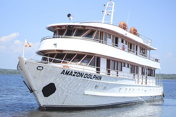 Amazon Dolphin - Amazônia Essencial