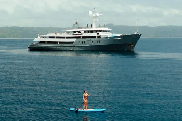 Aqua Blu - Indonesia's Coral Gardens & Komodo Dragons (National Geography) - Day 1