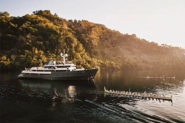 Aqua Blu - Indonesia's Coral Gardens & Komodo Dragons (National Geography) - Day 15