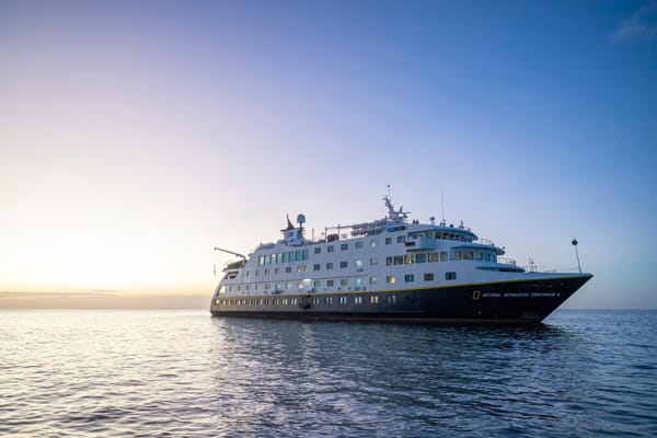 Endeavour II - Galapagos Western Islands