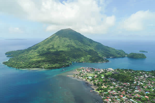 Aqua Blu - Spice islands & Asmat Tribes - Day 2