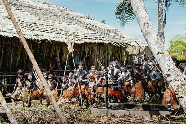 Aqua Blu - Spice islands & Asmat Tribes - Day 7