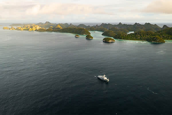 Aqua Blu - North & South Raja Ampat Expedition - Day 10