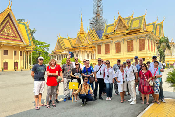 Mekong Symphony - Phnom Penh - Siem Reap (High Water Season) - Day 1