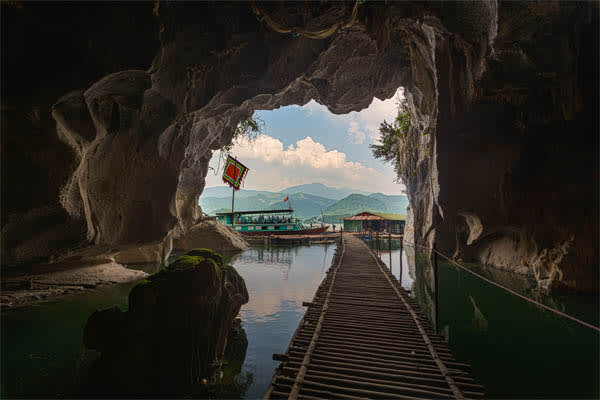 Angkor Pandaw - Halong Bay, Red River, & Laos Mekong - Day 20