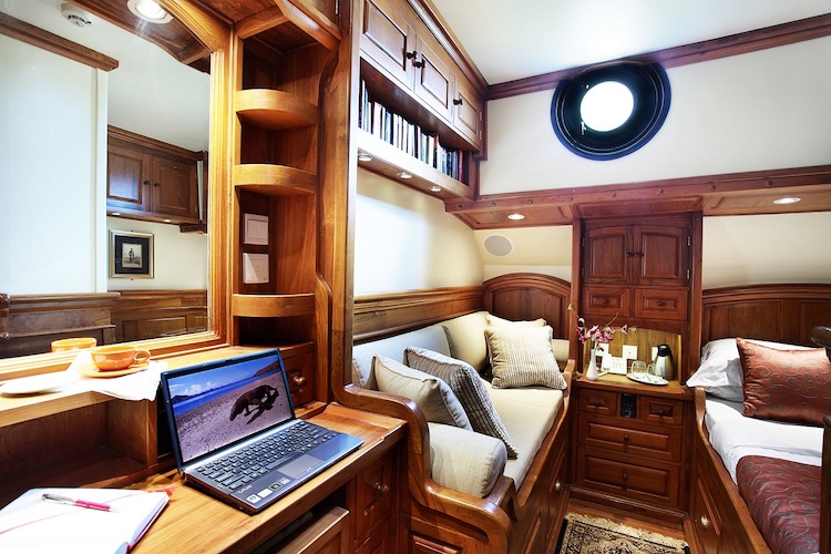 Adelaar's Stateroom