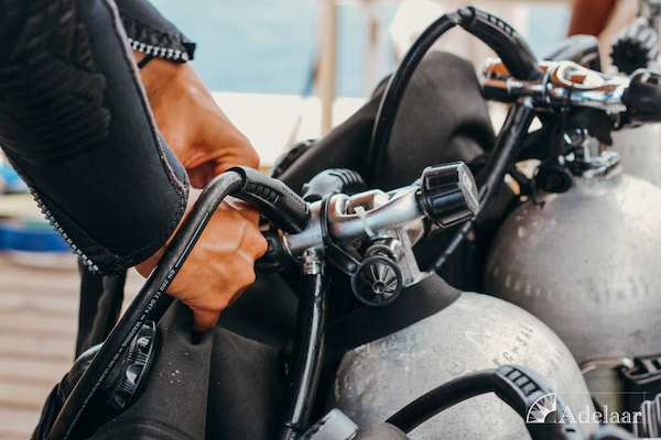 Adelaar's 12-Day Banda Sea: Saumlaki to Ambon - Day Twelve - Preparing Tanks for Diving