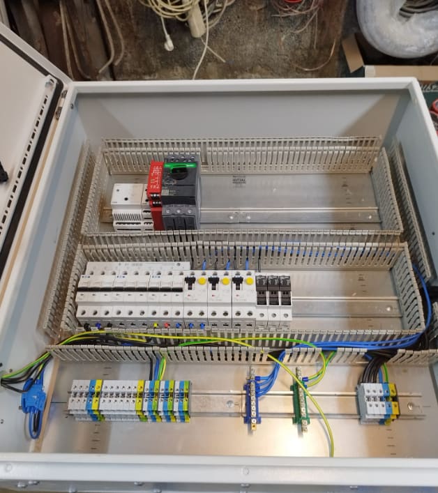 Realizácia firmy MAKA-EL – Elektrikári – Zákopčie