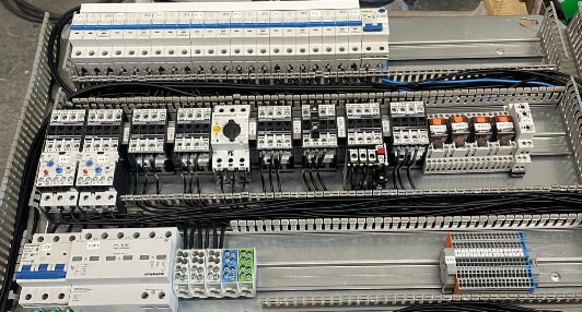 Realizácia firmy Apache s.r.o. - elektroinštalácie & fotovoltika – Elektrikári – Žilina