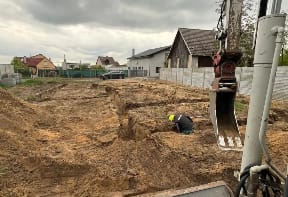 Realizácia firmy Výkopové práce, práce s hydraulickou rukou, Autodoprava-Dobša – Výkopové práce / bagrista – Bratislava