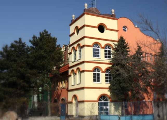 Realizácia firmy Fasádne štúdio KRNÁČ - Drevorez Bratislava – Fasády a zateplenie domov – Bratislava