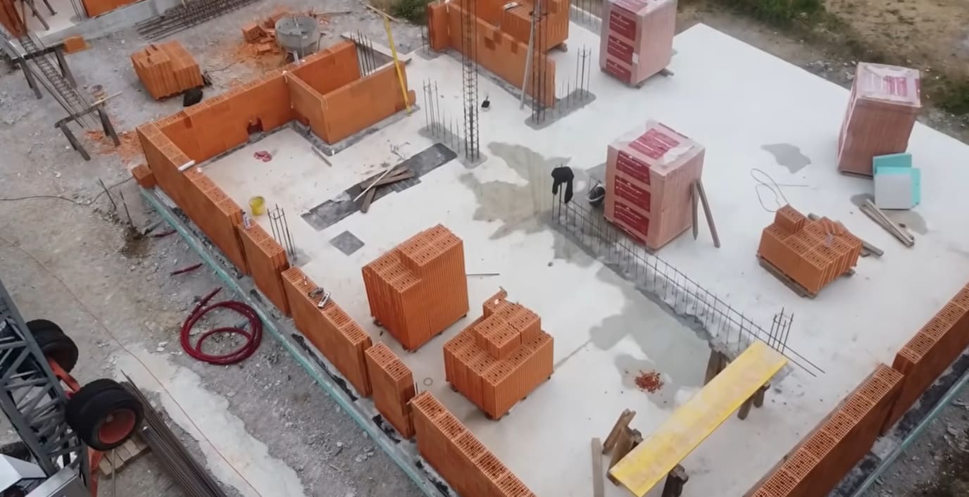 Realizácia firmy Rajstav s.r.o., ul. Kostolná 32/4, 01501 Rajec – Stavebné a rekonštrukčné práce – Rajec