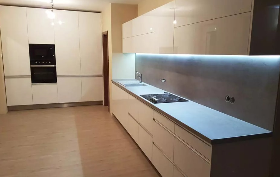 Realizácia firmy Ateliér Suchánek, s.r.o. – Nábytok na mieru a montáž nábytku – Bratislava