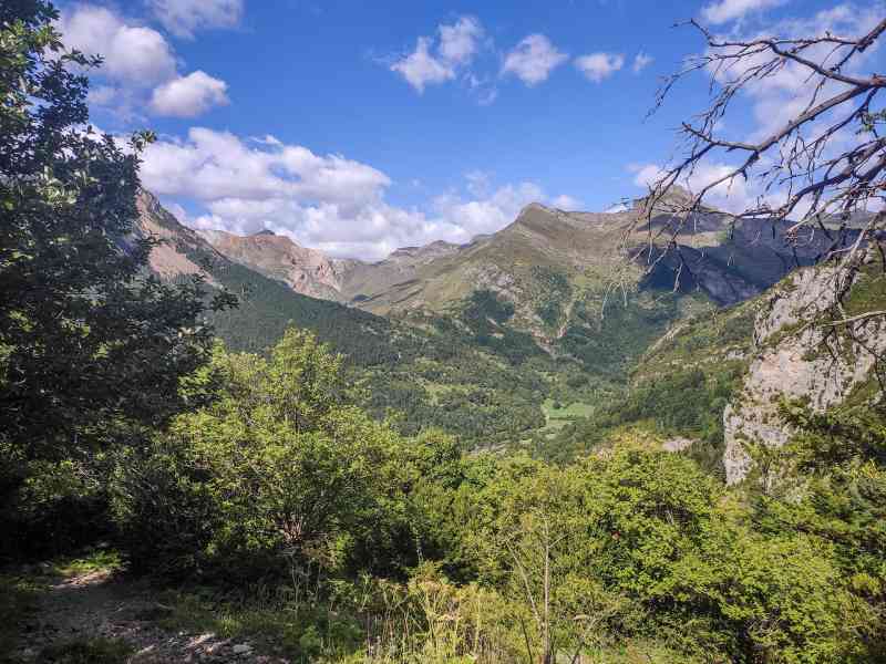 Valle de otal desde la subida al ibón de Bernatuara