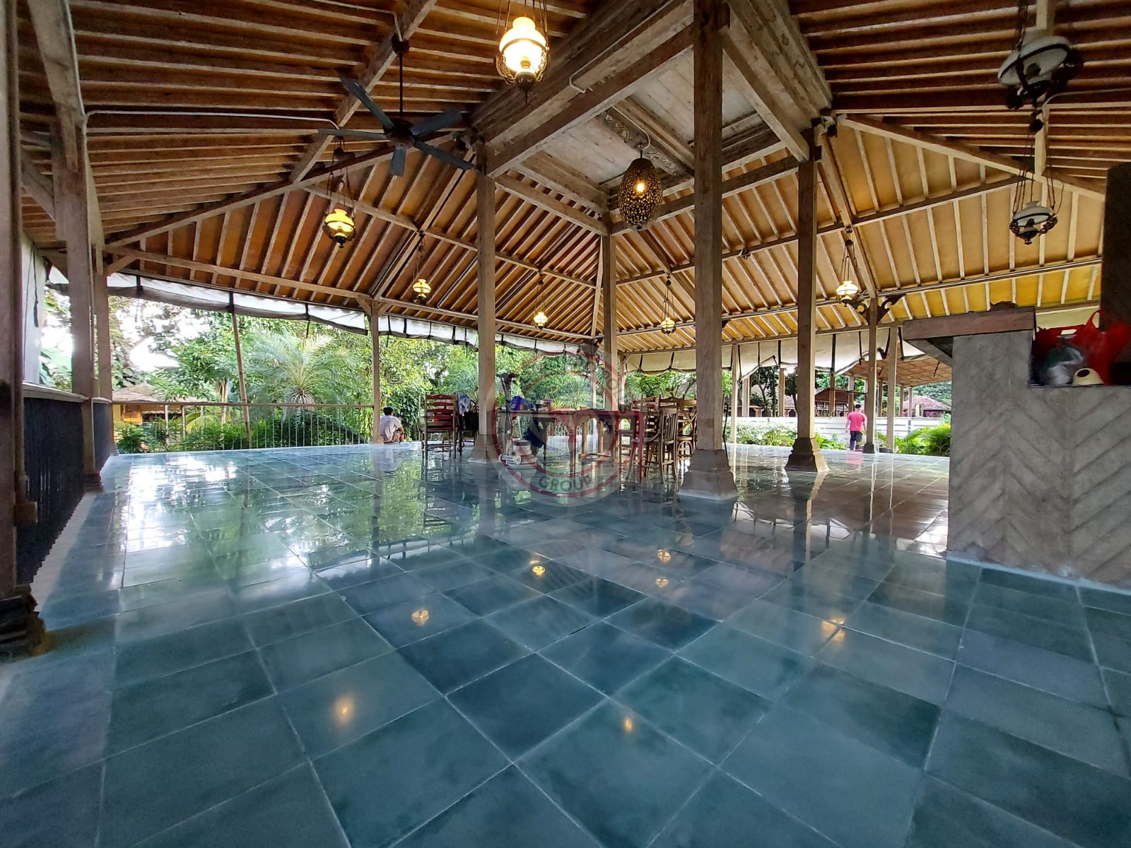 Hasil Poles Tegel Kinclong daerah Cibubur - Totalindo Poles Group