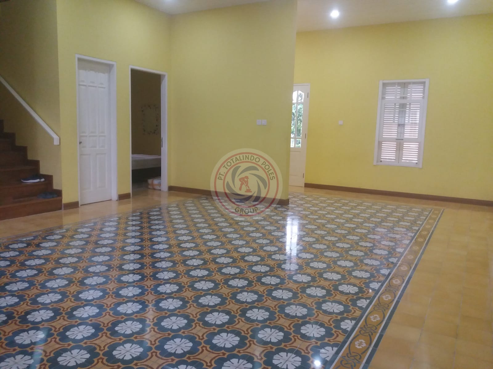 Hasil Poles Tegel Jadi Kilap Setelah Terpasang - Totalindo Poles Group