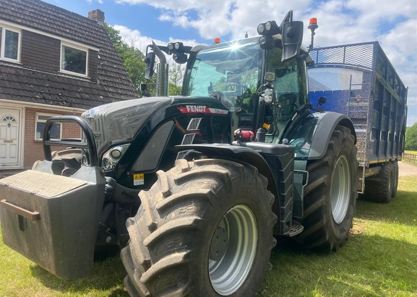 Fendt 724 Tractor - Image 4