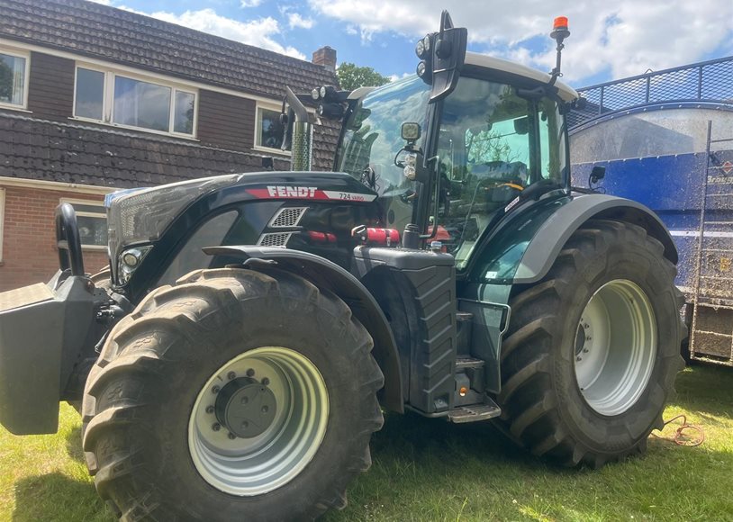 Fendt 724 Tractor - Image 3