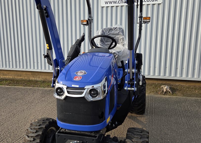 Iseki TXGS24 Compact Tractor - Image 5
