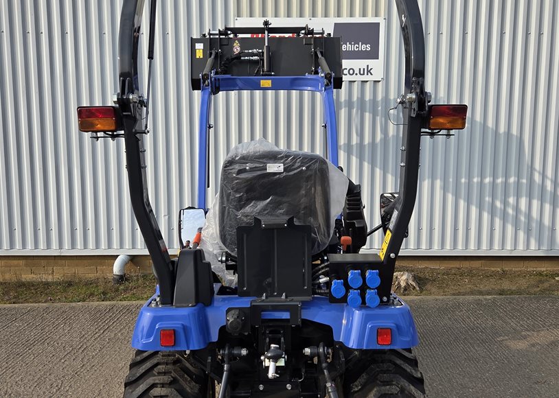 Iseki TXGS24 Compact Tractor - Image 6