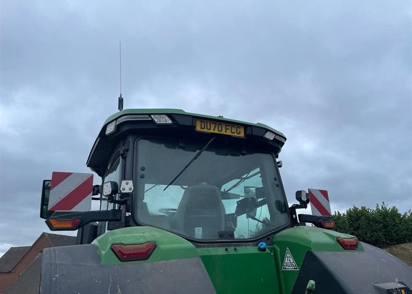 John Deere 7R 330 Tractor - Image 6