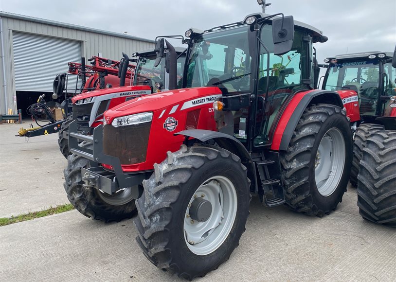 Massey Ferguson 5711 Tractor - Image 3