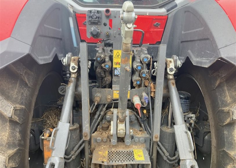 Massey Ferguson 8S.205EXD7 Tractor - Image 9
