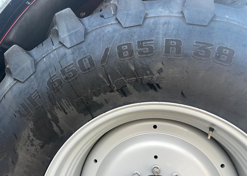 Massey Ferguson 8S.265EXD7 Tractor - Image 7