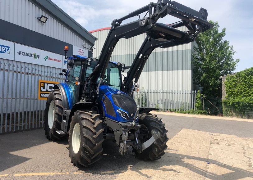 Valtra G125EA Tractor - Image 2