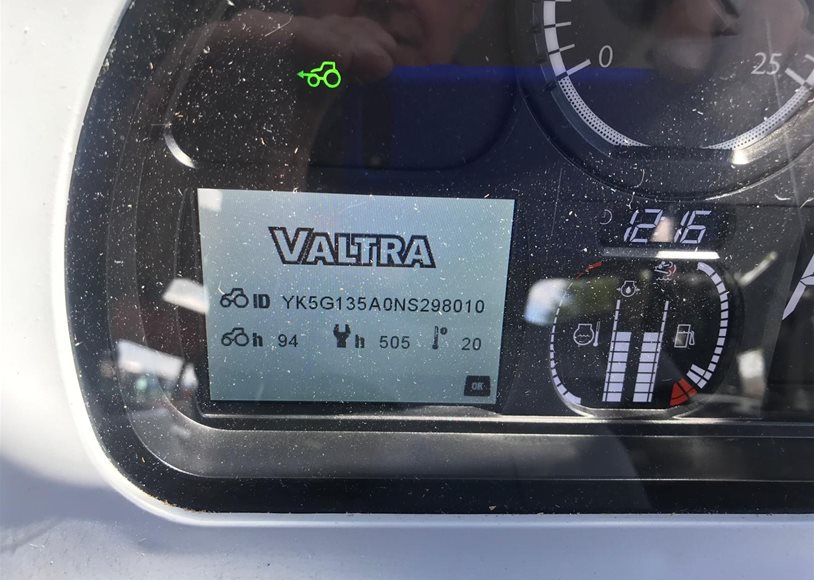 Valtra G135A Tractor - Image 7