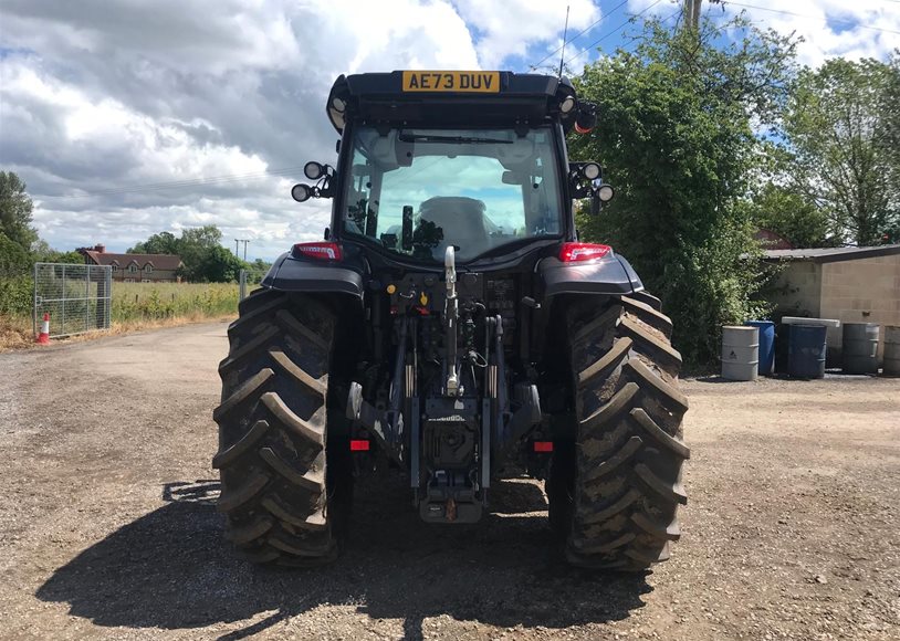 Valtra G135A Tractor - Image 4