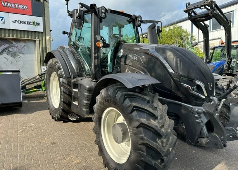 Valtra T175EA Tractor - Image 2