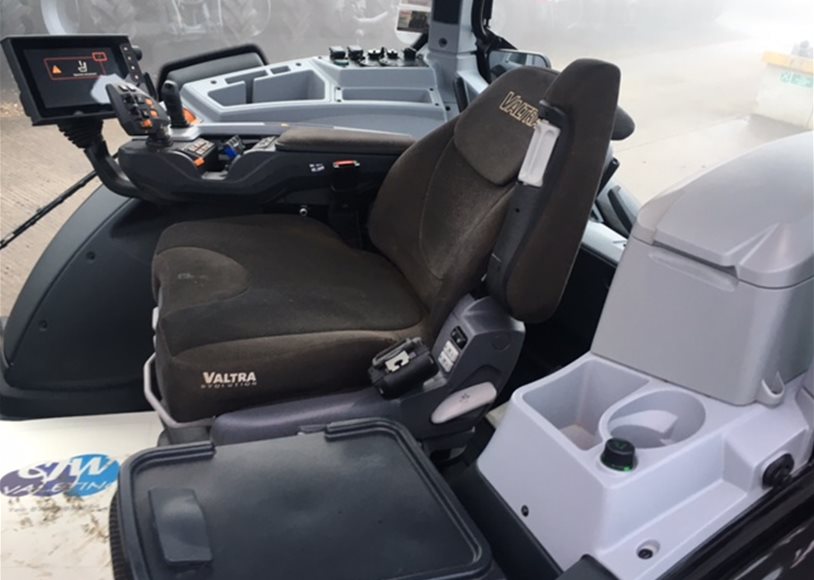 Valtra T234D ST Tractor - Image 8