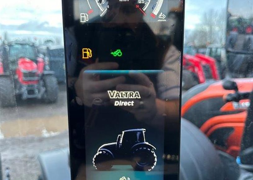 Valtra T235D Tractor - Image 15