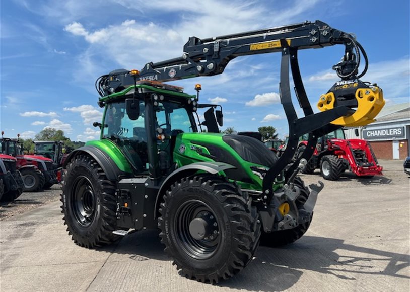 Valtra T235A Tractor - Image 2