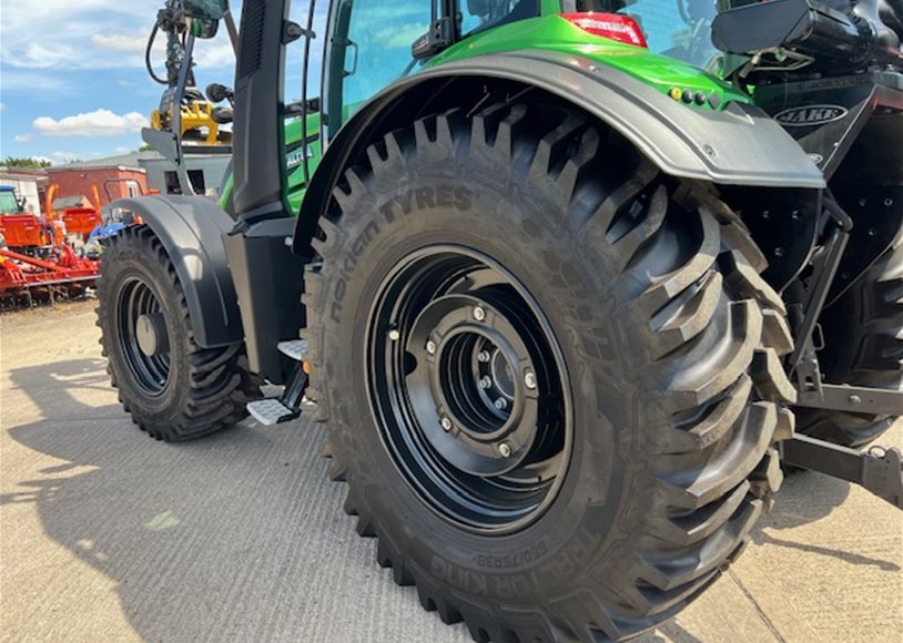 Valtra T235A Tractor - Image 7
