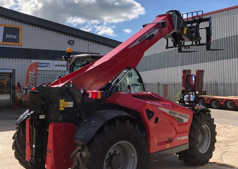 Massey Ferguson TH.8043 Telehandler - Image 4