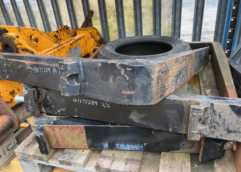 Jcb 4T Forks - Image 2