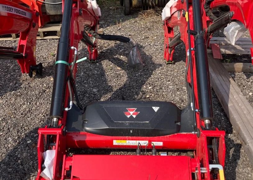 Alo FL.3823 Loader - Image 5