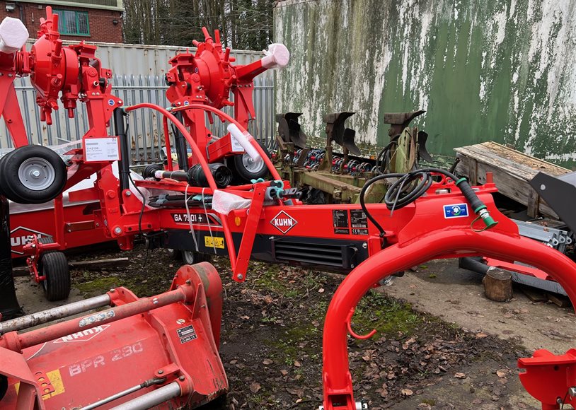 Kuhn GA7501 Rake - Image 3