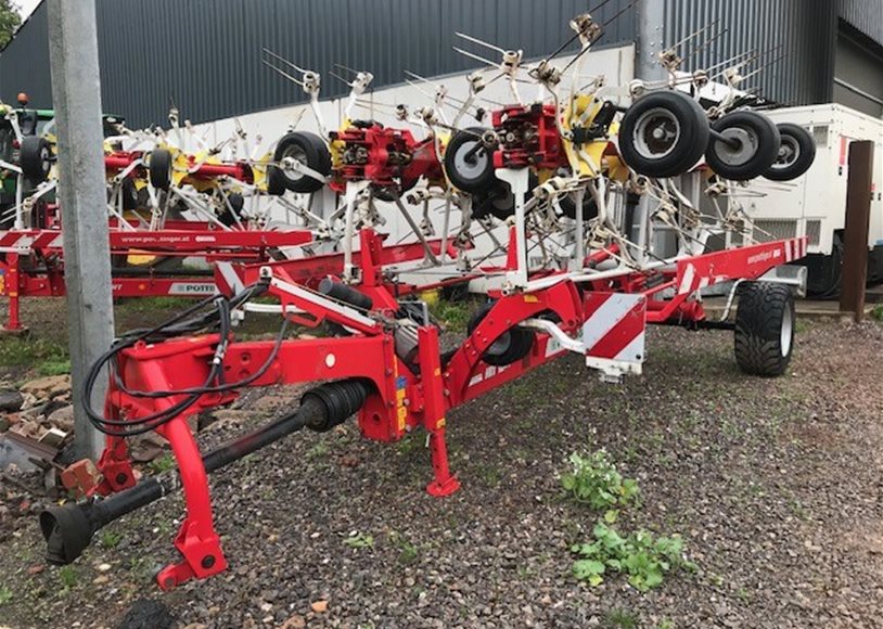Pottinger HIT 12.14T Hay Tedder - Image 2