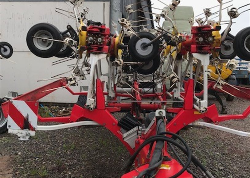 Pottinger HIT 12.14T Hay Tedder - Image 3
