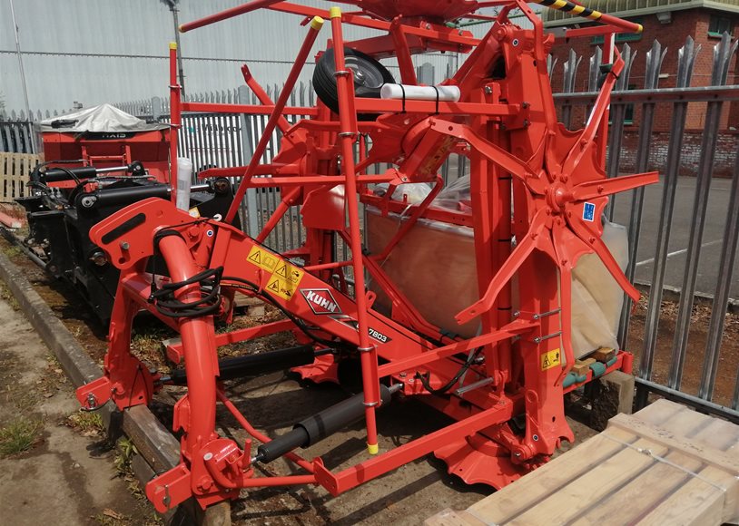 Kuhn GF7803 Tedder - Image 2