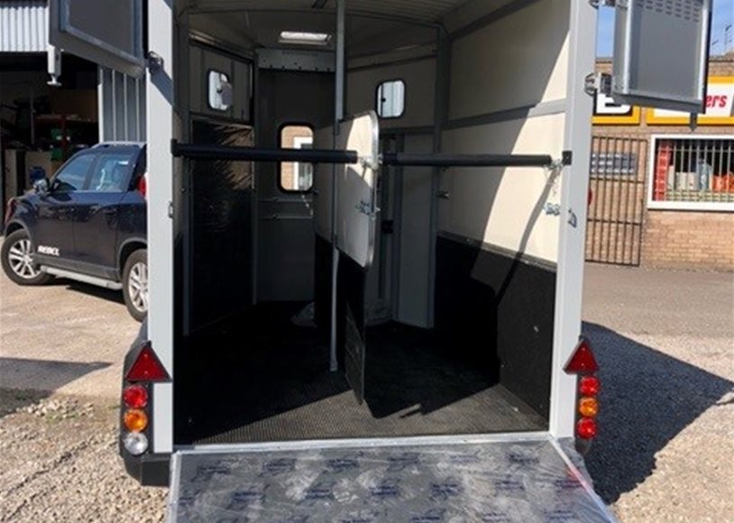 Ifor Williams HB511R Trailer - Image 5