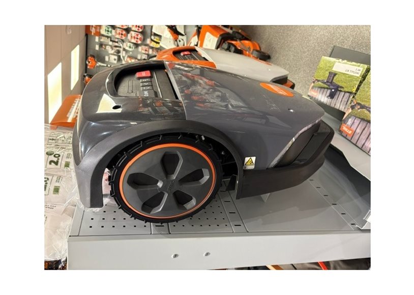 Stihl IMOW 5 EVO Robotic Mower - Image 4
