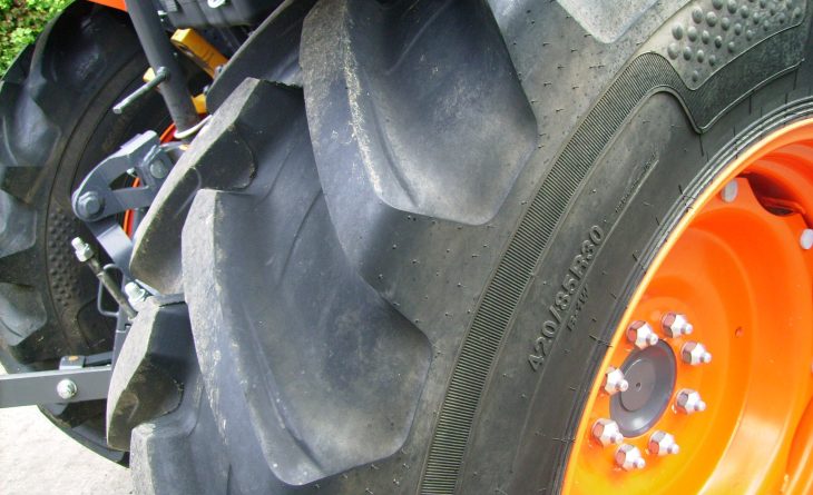 2023 2023 - Kubota M4-063 4wd Hydraulic Shuttle, 40K, Creep speed, Air Con, ONLY 336 hours. - Image 23