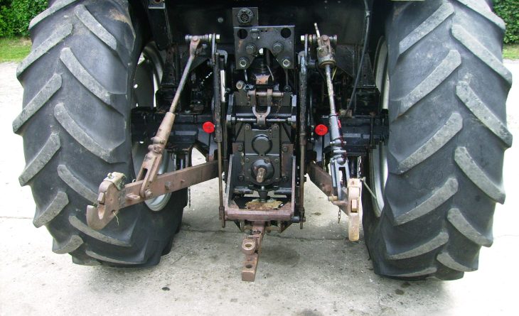 1995 Case 4240 4wd Tractor c/w XL Cab, 90hp c/w Quickie 3360 US Power loader - Image 10