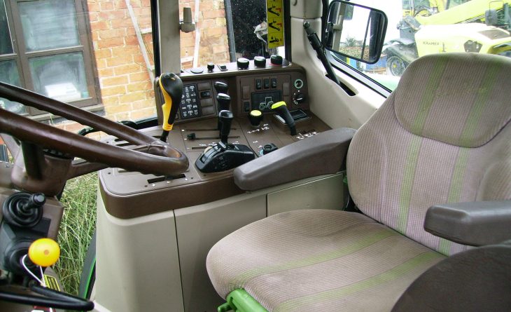 2002 John Deere 6420S 4wd Tractor, Power Quad, 40K, TLS, Only 6,156 hours, Year: 2002, Very Tidy. SOLD - Image 9