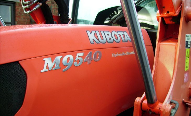 2012 Kubota M9540 4wd c/w Kubota LA1353EC Self Levelling Power loader, 2012, 3,074 hours. SOLD - Image 5