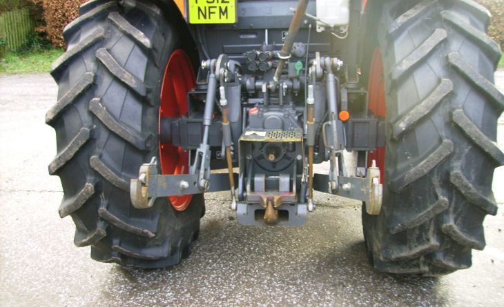 2012 Kubota M9540 4wd c/w Kubota LA1353EC Self Levelling Power loader, 2012, 3,074 hours. SOLD - Image 8